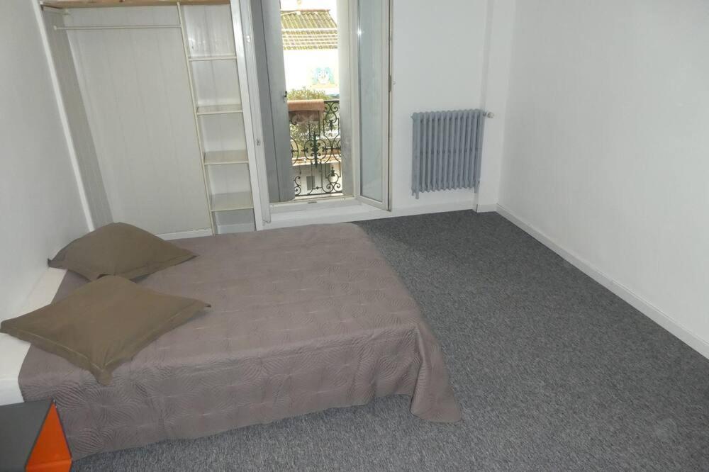 Etanit ! Etape Calme Et Parking Velo, Bicycle - Connection Tous A 1Mn Bus,Train Et Aeroport - Plein Centre De Beziers Pour Visiter,Manger - Chambres Climatisees, Spacieuses Amenagees Pour Singles, Couple, Et Ou Familles - Consigne Et Petit Dej En Plu بزييه المظهر الخارجي الصورة