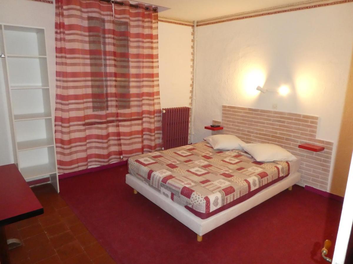 Etanit ! Etape Calme Et Parking Velo, Bicycle - Connection Tous A 1Mn Bus,Train Et Aeroport - Plein Centre De Beziers Pour Visiter,Manger - Chambres Climatisees, Spacieuses Amenagees Pour Singles, Couple, Et Ou Familles - Consigne Et Petit Dej En Plu بزييه المظهر الخارجي الصورة