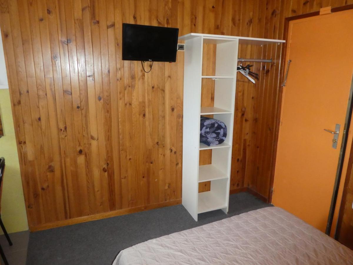 Etanit ! Etape Calme Et Parking Velo, Bicycle - Connection Tous A 1Mn Bus,Train Et Aeroport - Plein Centre De Beziers Pour Visiter,Manger - Chambres Climatisees, Spacieuses Amenagees Pour Singles, Couple, Et Ou Familles - Consigne Et Petit Dej En Plu بزييه المظهر الخارجي الصورة
